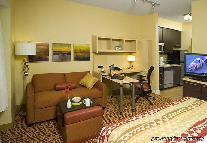 Towneplace Suites By Marriott Gilford Zimmer foto
