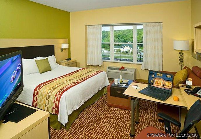 Towneplace Suites By Marriott Gilford Zimmer foto